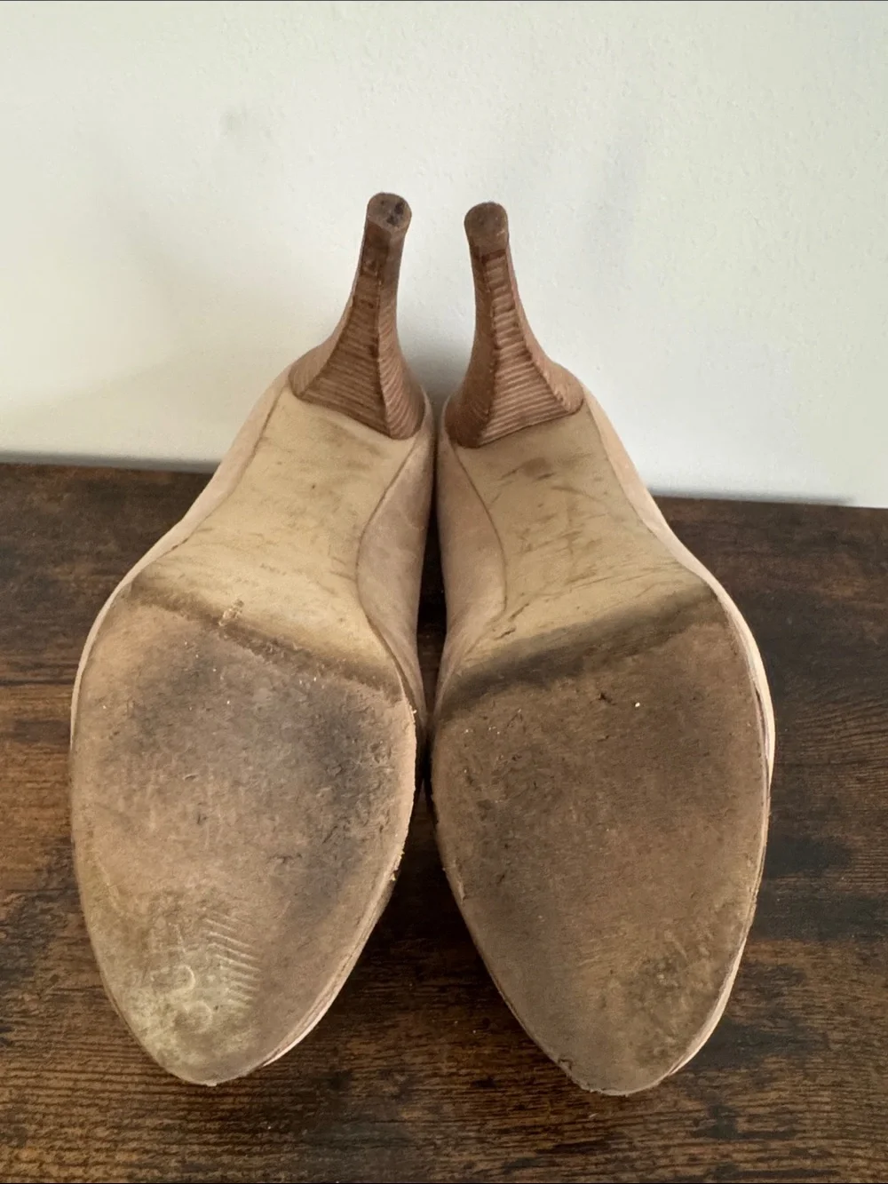 GUESS Beige/Tan Platform Pumps